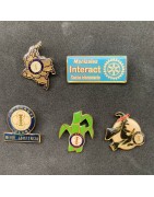 Pines Rotaract de diferentes, clases, tamaños y precios.